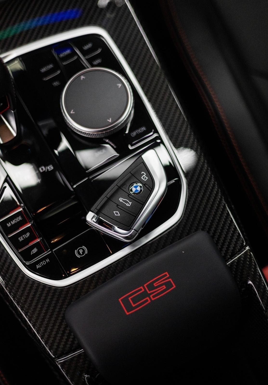 BMW M4 CS